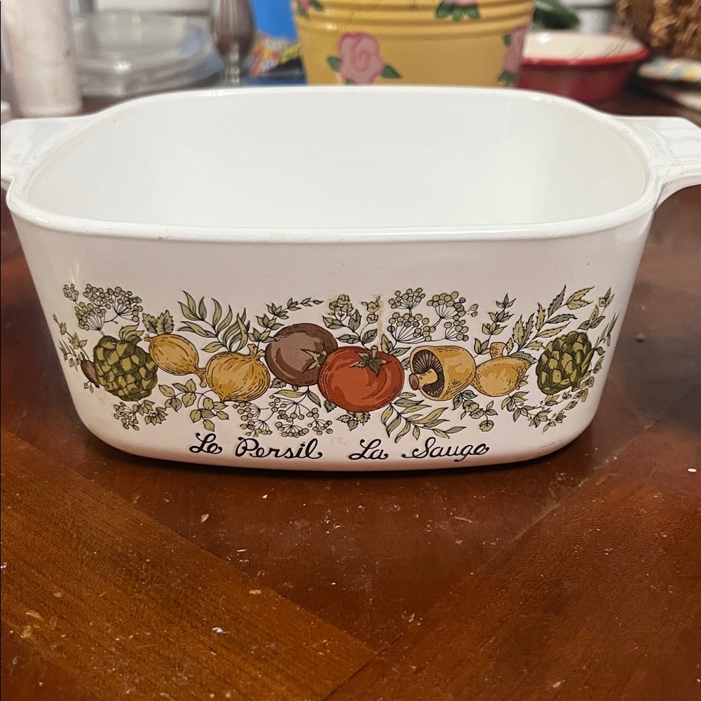 2 Vintage Corningware Spice O' Life A-1-B, 1 1/2 and 1 quart casseroles No lids - Picture 1 of 6